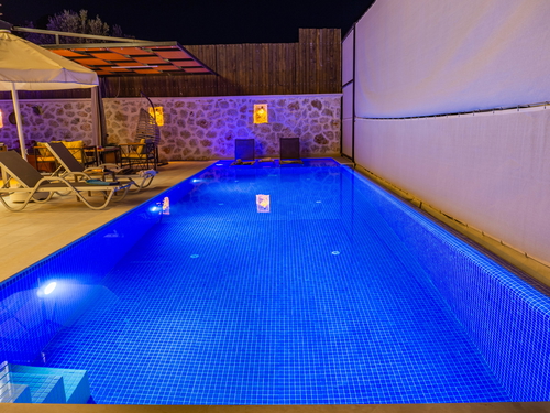  gece  -  Kasım
  | Kalkan Patara'da Muhafazakar Villada Özel Havuzlu Tatil – 5 Kişilik Konfor